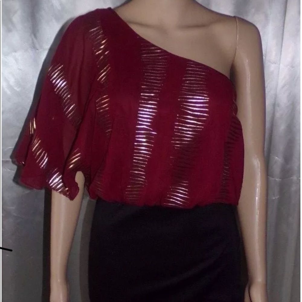 Body Central Burgundy One Shoulder Dress sz. M